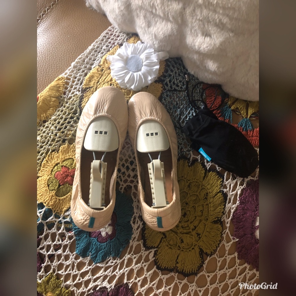 Tieks Blush Patent EUC (plus flower and tote)